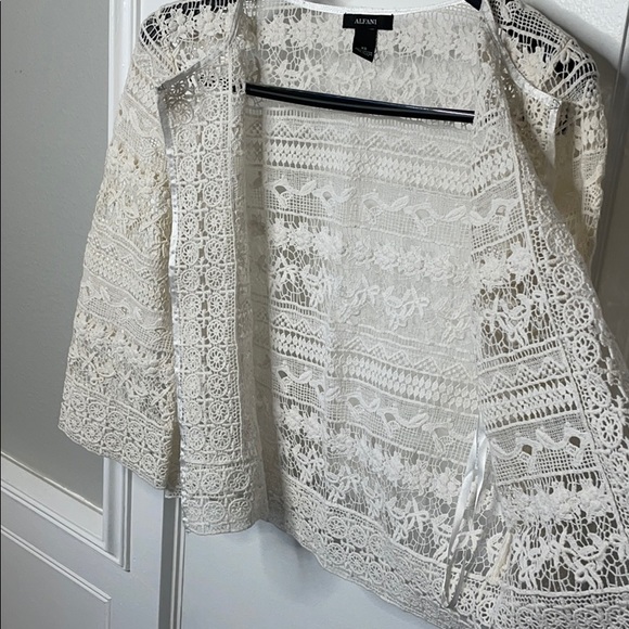 ALFANI CROCHET CARDIGAN - Picture 5 of 5